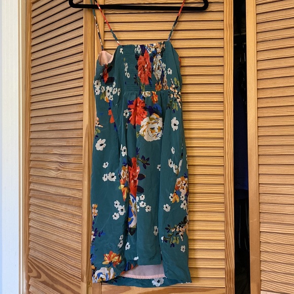 Anthropologie size 4 silk dress - Picture 3 of 3